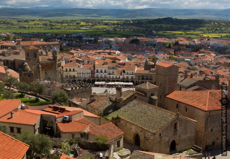 Vue sur la Plaza Mayor de Trujillo. Photo © Alex Medwedeff