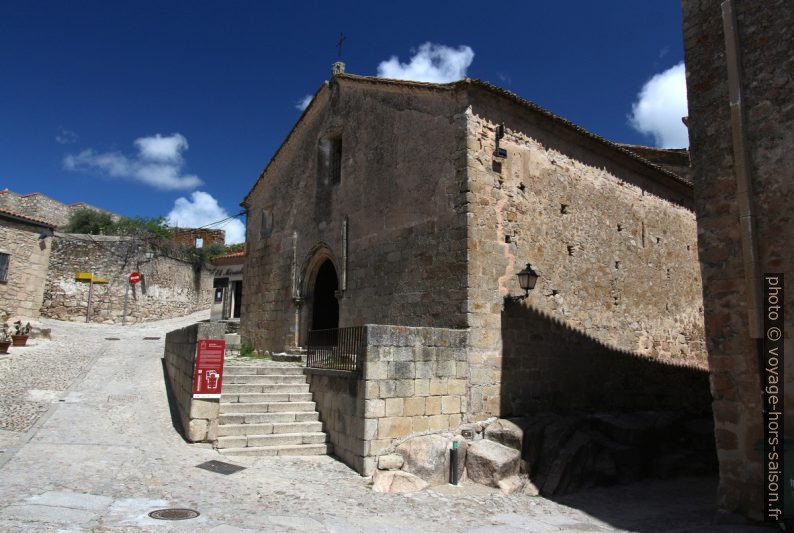 Iglesia de Santiago. Photo © André M. Winter