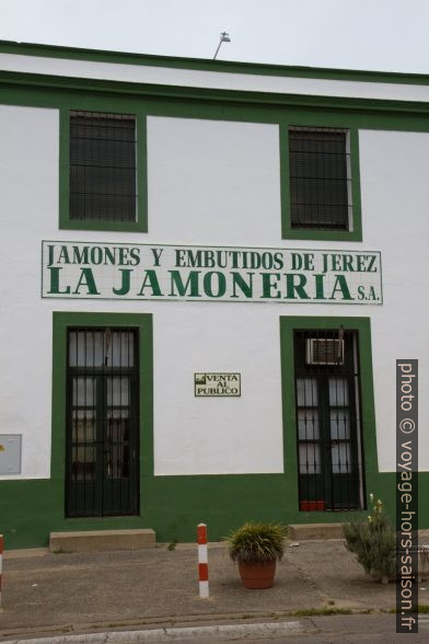 La Jamonería de Jerez de los Caballeros. Photo © Alex Medwedeff