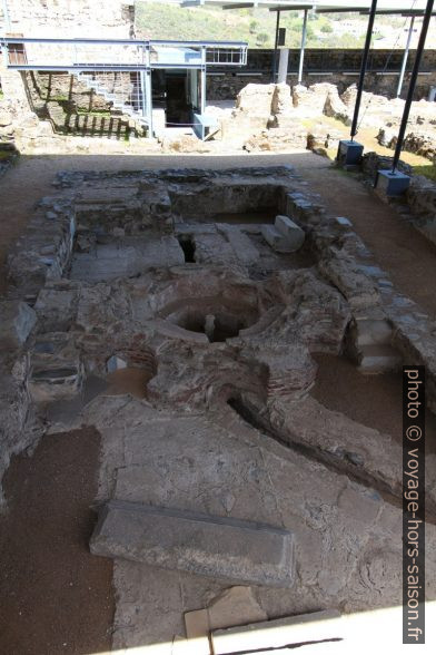 Restes du Complexe Baptismal de l'Alcáçova de Mértola. Photo © André M. Winter