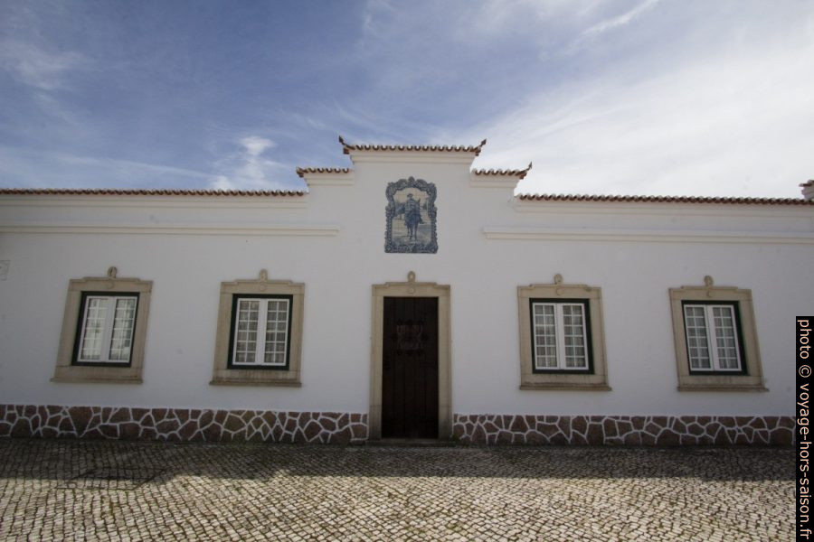 Façade noble à Querença. Photo © André M. Winter