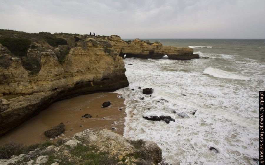 Caps escarpés de l'Algarve kastique. Photo © André M. Winter