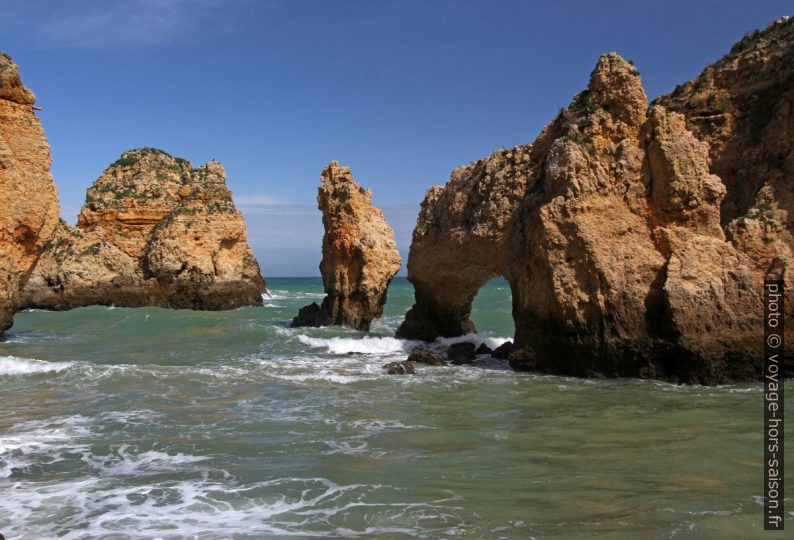 Côte à l'embarcadère de Ponta da Piedade. Photo © André M. Winter