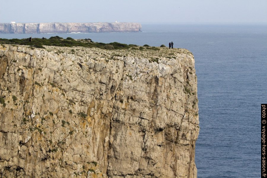 Cap sans nom au sud-est du Cabo de São Vicente et le Cap de Sagres. Photo © André M. Winter