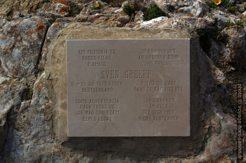 Plaque commémorative pour Sven Greeff. Photo © André M. Winter