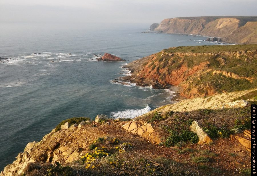 La côte ouest de Sagres. Photo © André M. Winter