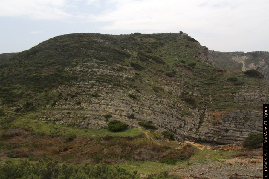 Vue retour par dessus le ravin du Vale da Telha. Photo © André M. Winter