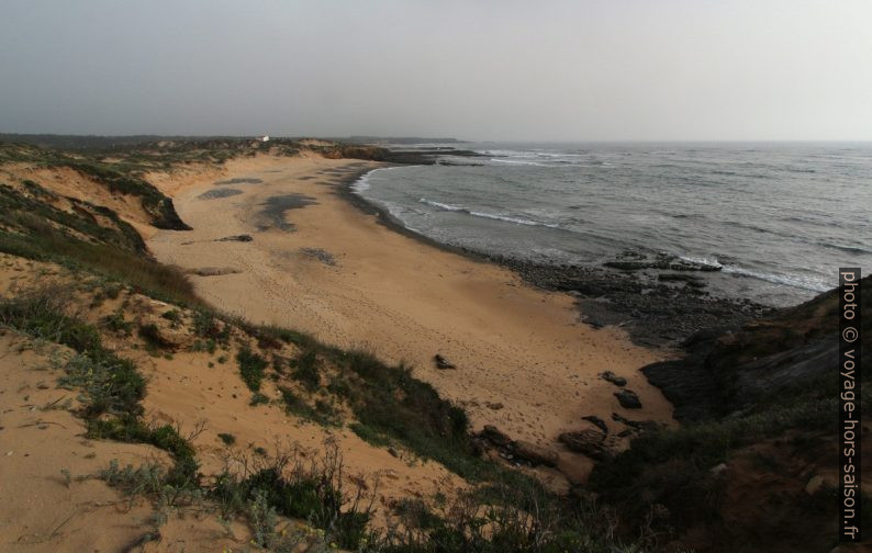 Praia do Carreiro das Fazendas. Photo © Alex Medwedeff