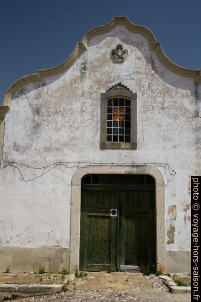 Ancien hangar dans le centre de Santiago do Cacém. Photo © Alex Medwedeff