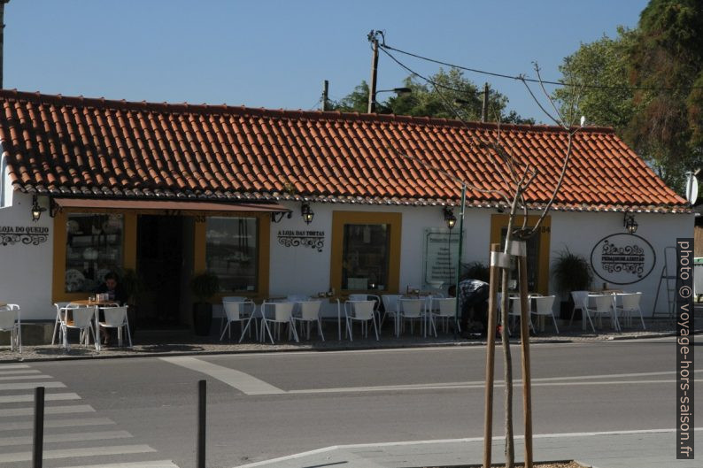 Magasin A lojas das tortas. Photo © Alex Medwedeff