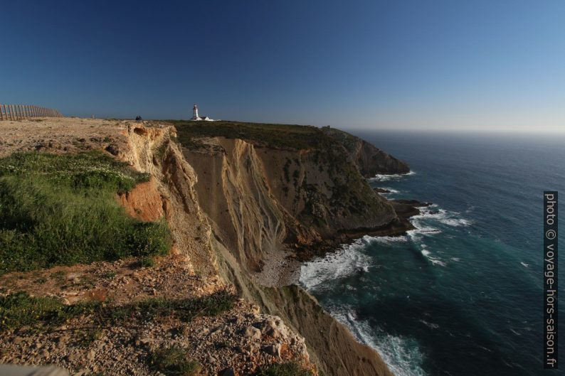 Cap Espichel et le phare. Photo © André M. Winter