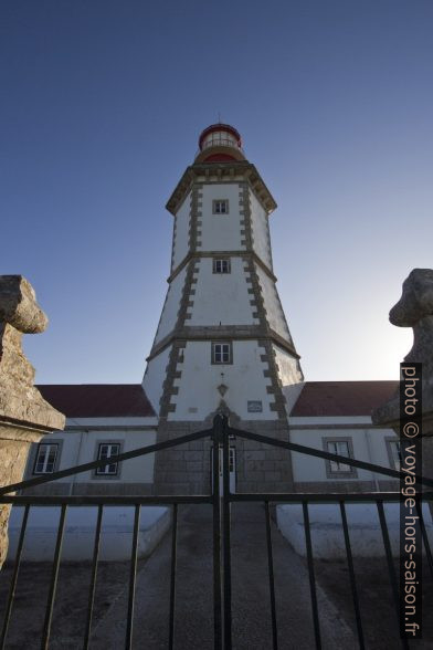 Face est du Phare du Cabo Espichel. Photo © André M. Winter