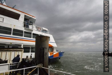 Ferry de la ligne Transtejo Cacilhas - Cais do Sodré. Photo © André M. Winter