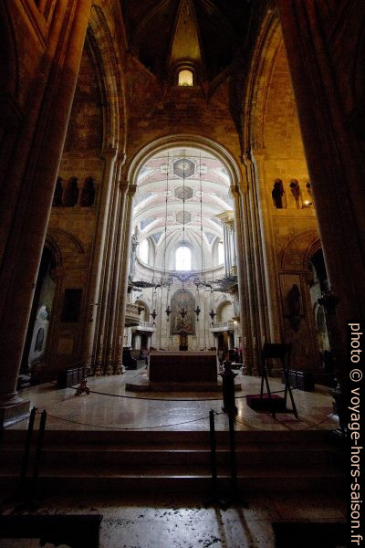 Croisée du transept et chœur de la Sé de Lisboa. Photo © André M. Winter