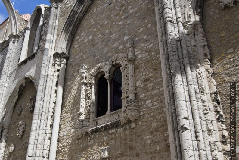 Fenêtre manuéline du Convento do Carmo. Photo © André M. Winter