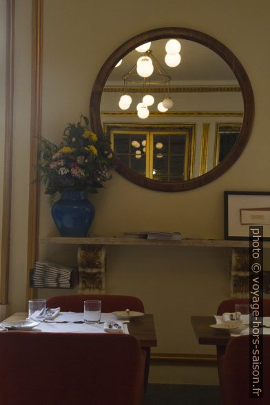 Intérieur du Café Lisboa de José Avillez. Photo © Alex Medwedeff