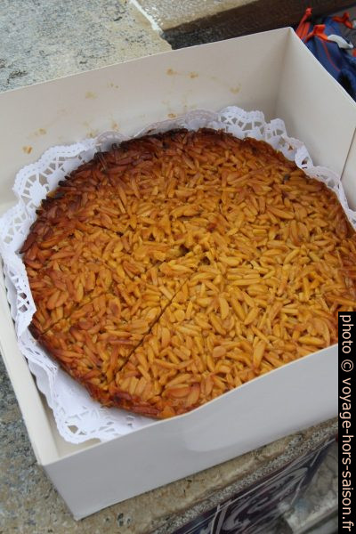 Gâteau aux amandes. Photo © Alex Medwedeff
