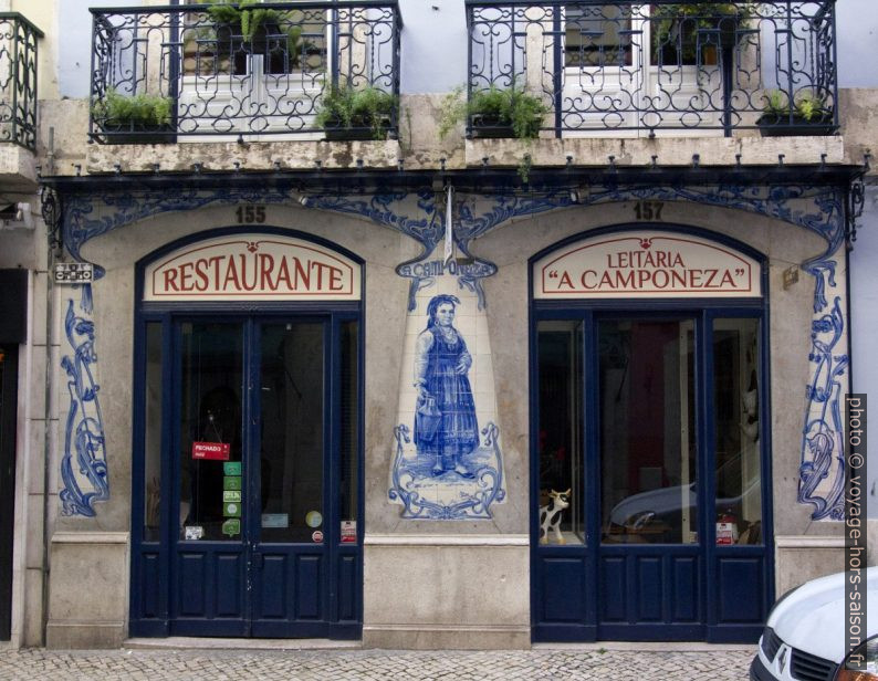 Azulejos du Restaurante «Leitaria a Camponeza ». Photo © André M. Winter