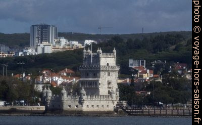Tour de Belém vu du Tage. Photo © André M. Winter