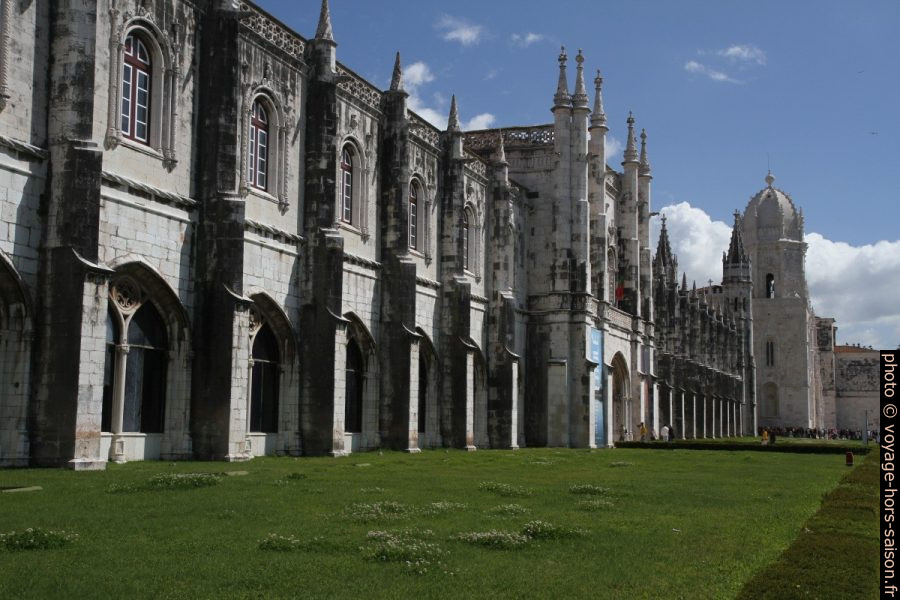 Façade sud du Monastère des Hiéronymites. Photo © Alex Medwedeff