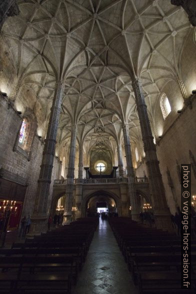 Nef de l'église Santa Maria. Photo © André M. Winter