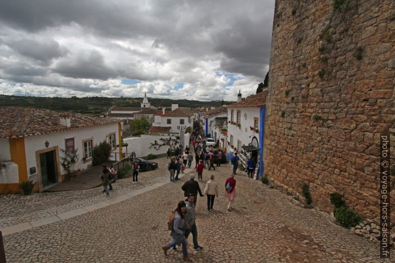 La Rua Direita d'Óbidos. Photo © André M. Winter