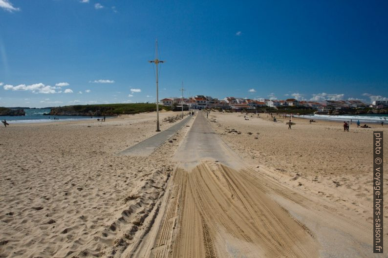 Praia do Baleal. Photo © Alex Medwedeff