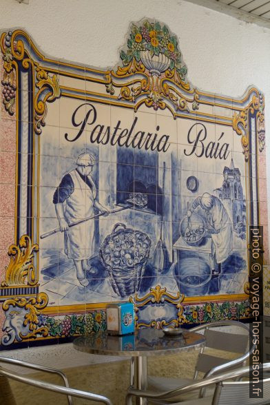 Azulejo de la Pastelaria Baía. Photo © Alex Medwedeff