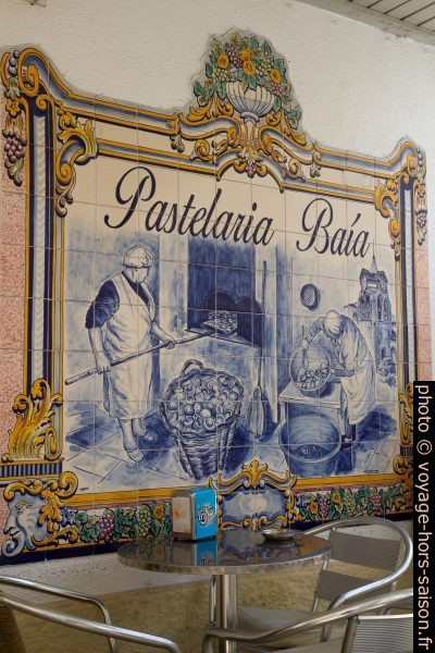 Azulejo de la Pastelaria Baía. Photo © Alex Medwedeff