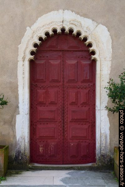 Une porte de l'Hospital Termal Rainha D. Leonor. Photo © Alex Medwedeff
