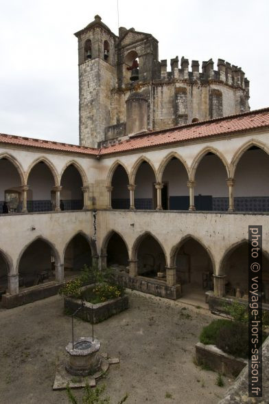 Claustro do Lavagem et la rotonde du Convento de Cristo. Photo © André M. Winter