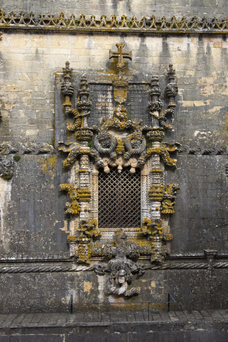 Janela manuelina de Tomar. Photo © André M. Winter