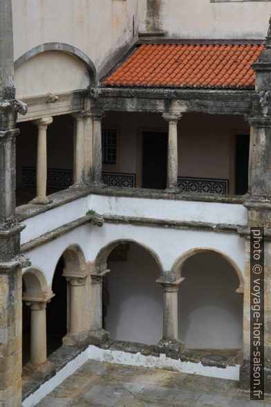 Les différents niveaux du Claustro da Hospedaria. Photo © Alex Medwedeff