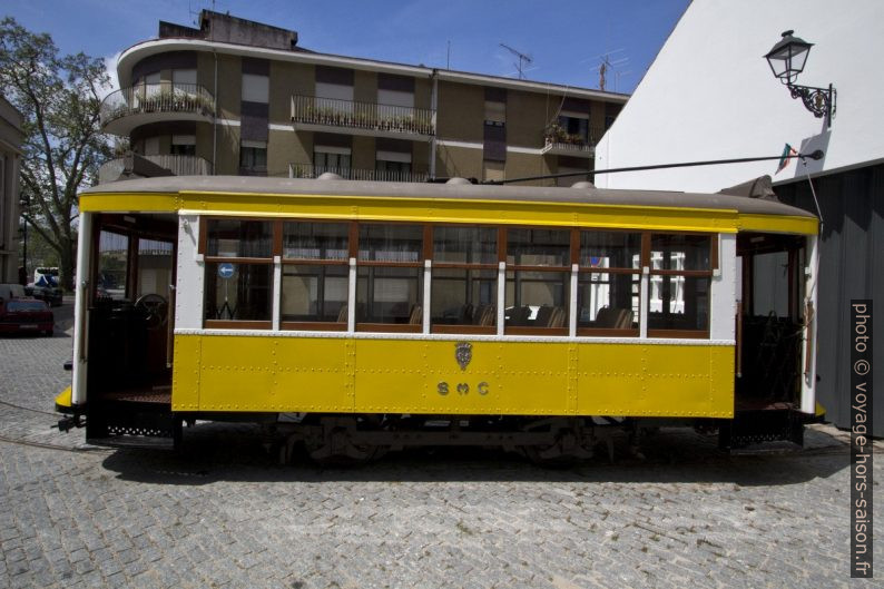 Rame SMC 15 du tramway de Coïmbre. Photo © André M. Winter