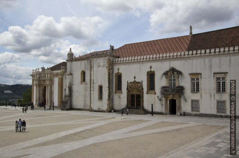 Biblioteca Joanina e Capela de São Miguel. Photo © André M. Winter