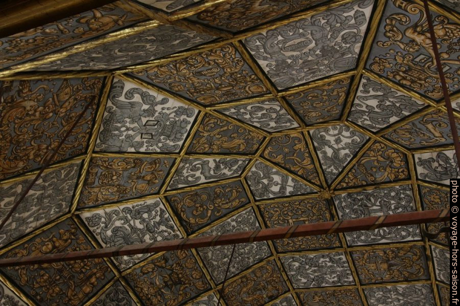 Panneaux du plafond de la Sala dos Capelos. Photo © André M. Winter