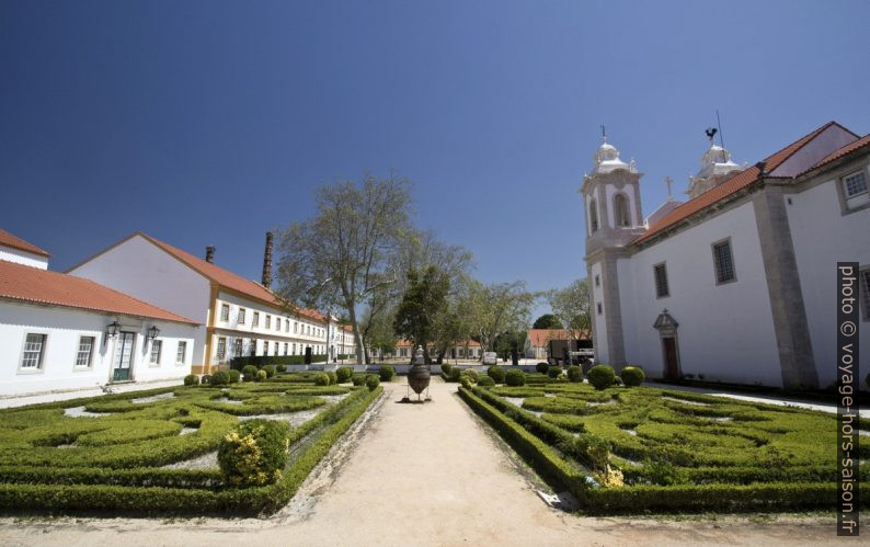 Cour de la fabrique de Vista Alegre. Photo © André M. Winter