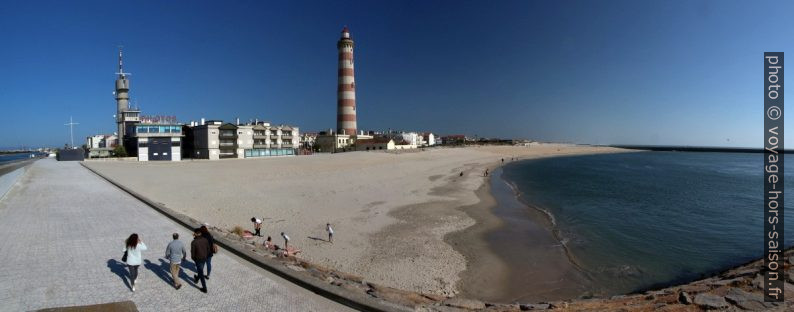 Praia da Barra e Farol de Aveiro. Photo © André M. Winter