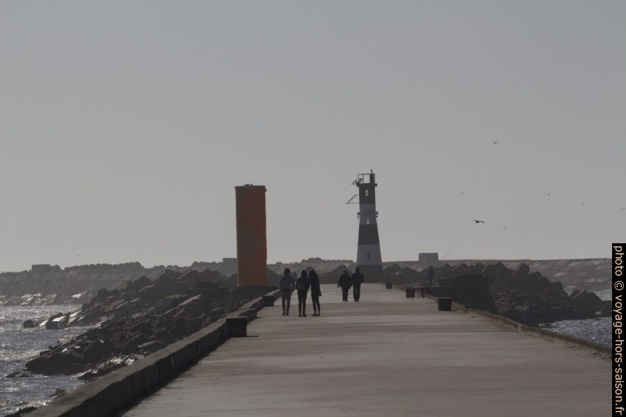 Feux du môle sud et du môle nord d'Aveiro. Photo © André M. Winter