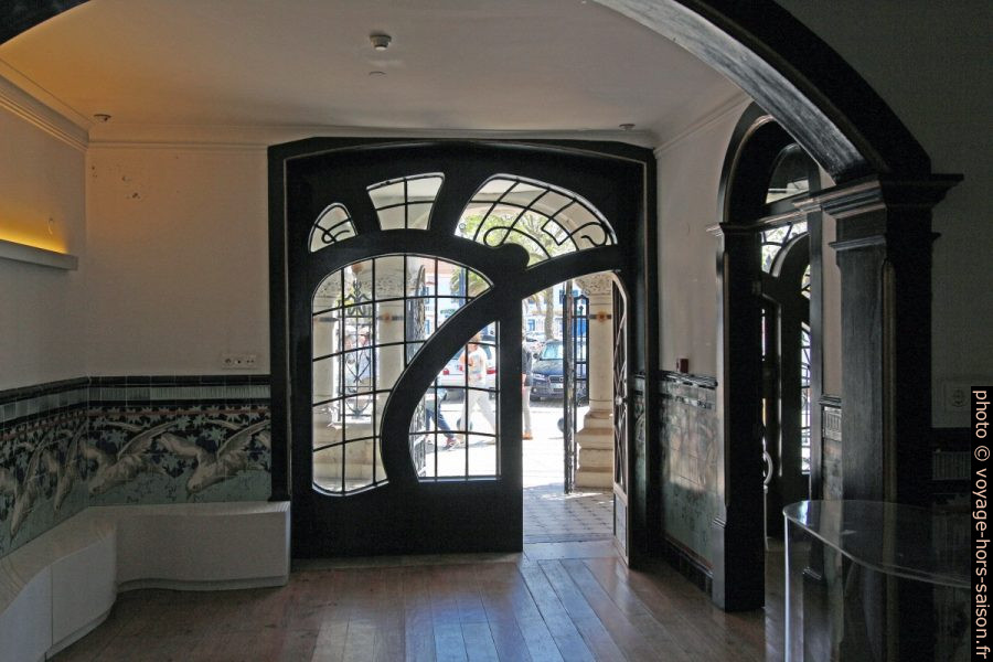 Hall et porte d'entrée de la Casa do Major Pessoa. Photo © André M. Winter