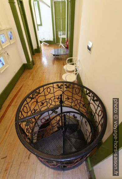 Escalier en colimaçon très étroit de la Casa do Major Pessoa. Photo © André M. Winter