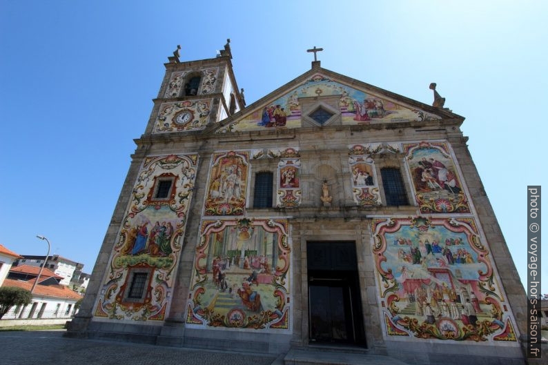 Façade principale de la Igreja de Válega. Photo © André M. Winter