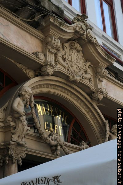 Le Majestic Café. Photo © Alex Medwedeff