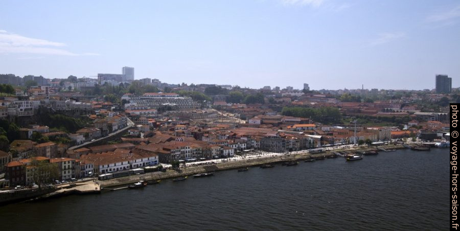 Vila Nova de Gaia vue du Pont Dom Luís. Photo © André M. Winter