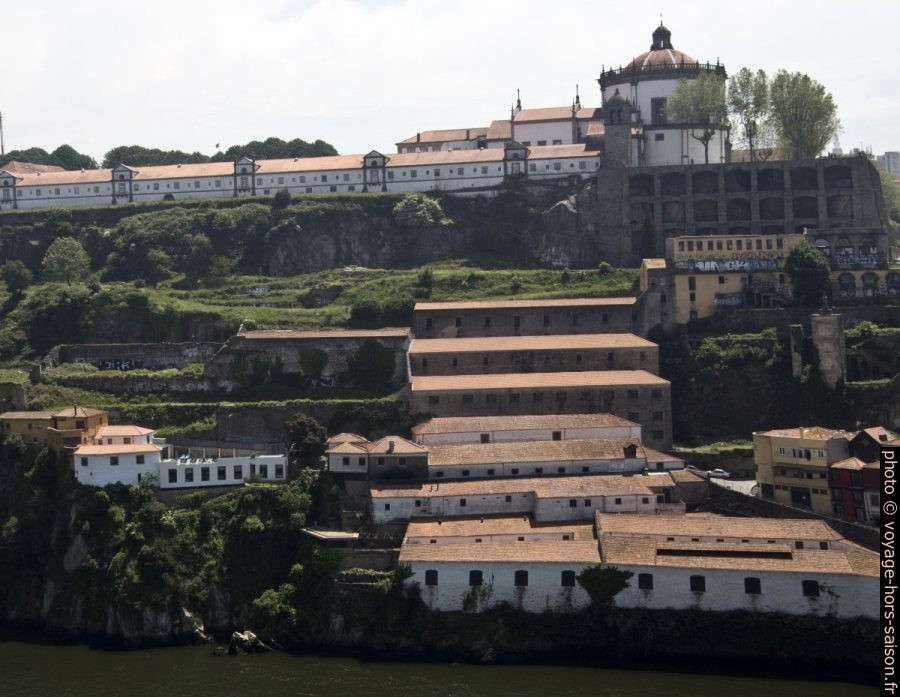Mosteiro da Serra do Pilar vu du Pont Dom Luís I. Photo © André M. Winter