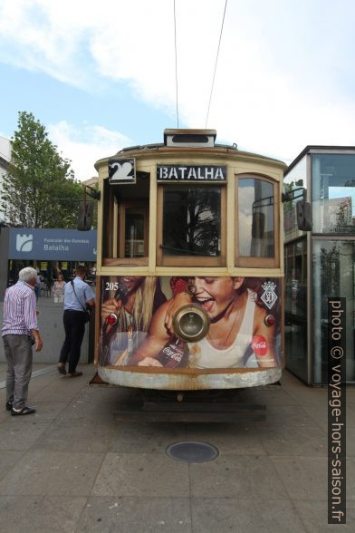 Tramway n°22 de Porto au terminus Batalha. Photo © André M. Winter