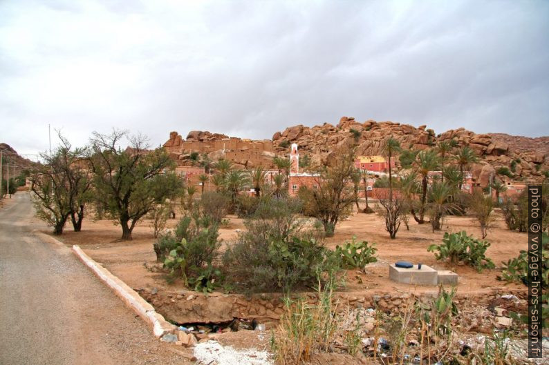 Village dans la vallée de Tazka. Photo © André M. Winter