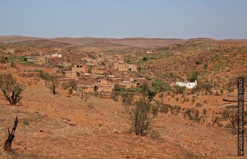 Douar Alma près de l'agadir de Tasguent. Photo © André M. Winter