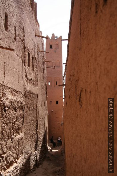 Minaret de la mosquée d'Amezrou. Photo © Alex Medwedeff