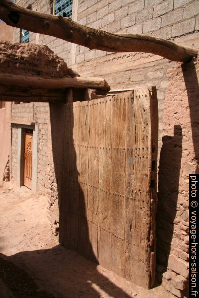 Porte est de la casbah juive d'Amezrou. Photo © Alex Medwedeff